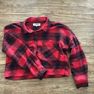 Cropped Red And Black Plaid, S Button-Up Shirt, Ci Shono Plaid Collection